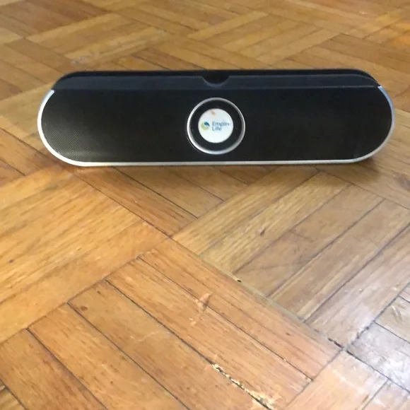 Spectech Bluetooth speaker - Picture 1 of 8